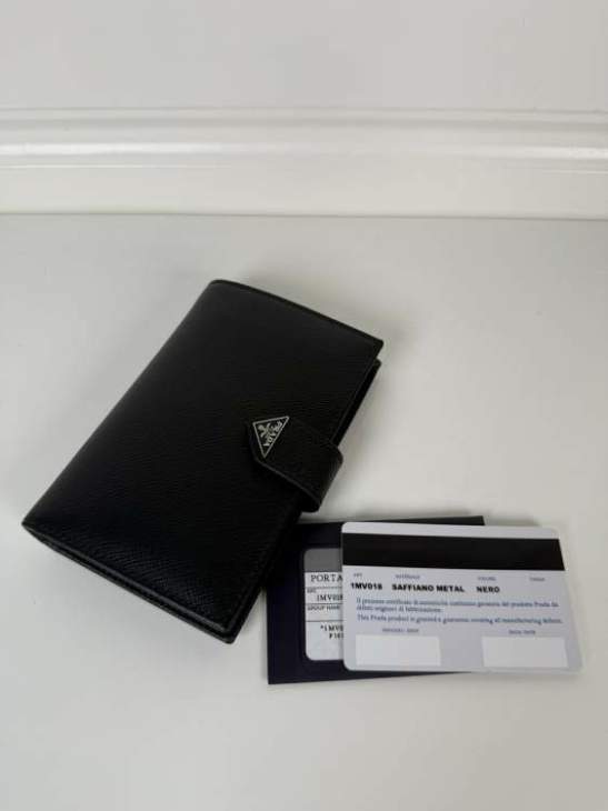 Picture of Prada Wallets _SKUfw214529890fw